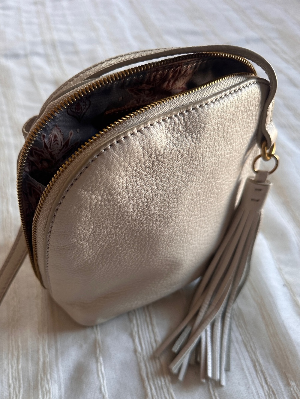 HOBO Ivory Nash Crossbody Bag | Pebbled Leather Tassel Gold Hardware - Picture 5 of 16